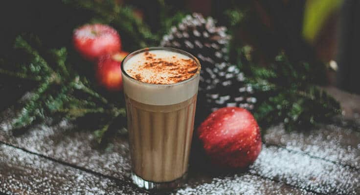 Coffee latte with spices and apples